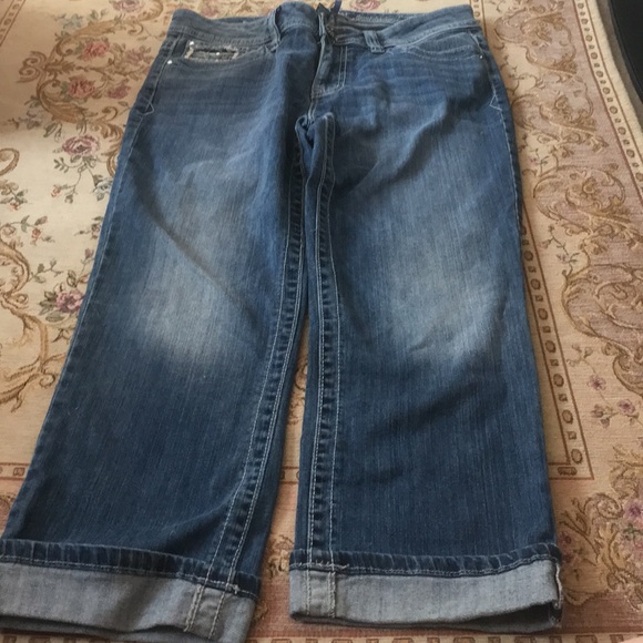 Apt. 9 pocket-detail capris - Picture 6 of 6